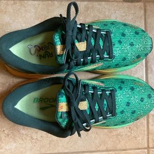 Brooks Ghost Women's Running Show Size 6.5